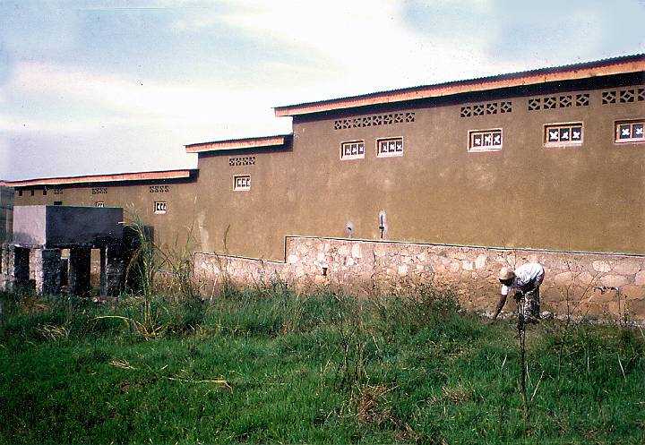 Bouw vormingshuis 1990 nr11.jpg